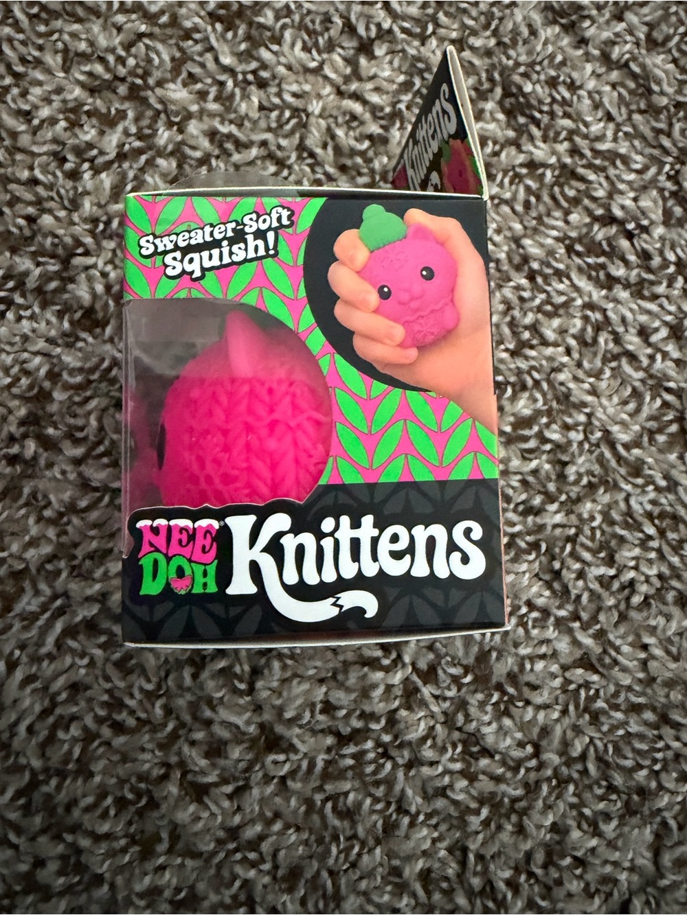 NeeDoh Knittens Sweater-Soft Squish Toy pink “CUTEST KNITTEN” - Picture 2 of 4